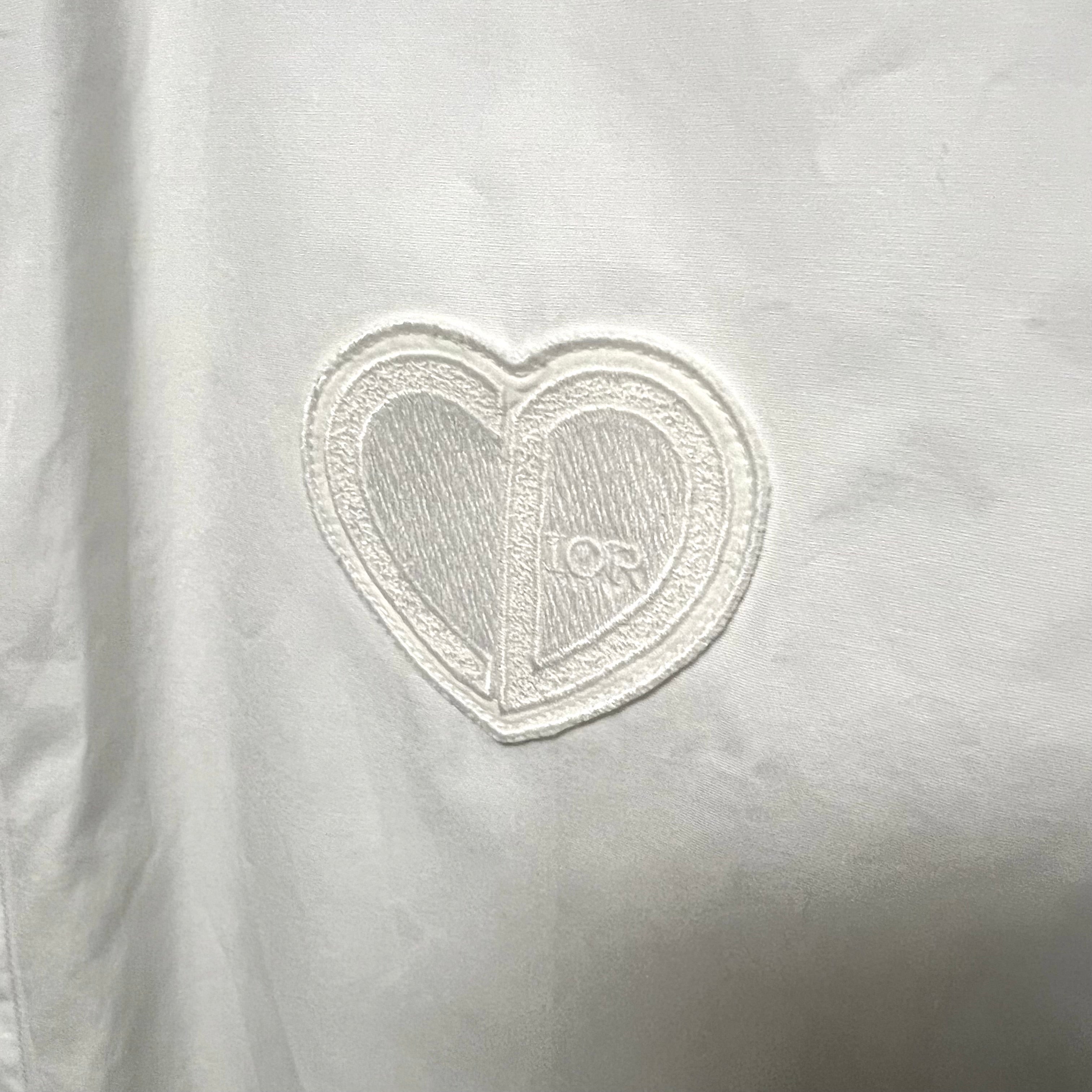 DIOR ディオール　22SS シャツ　ハートロゴパッチ　刺繍　ホワイト　ドレスジャンク品